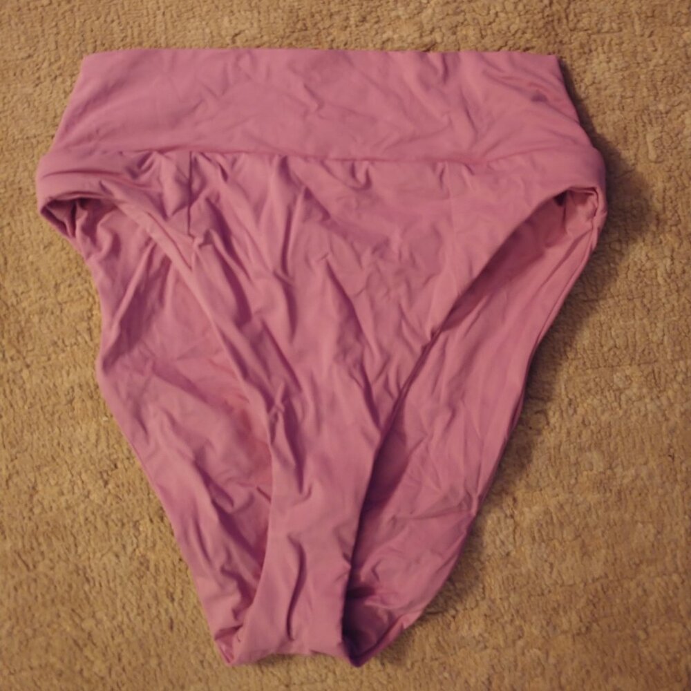 NEW Becca bikini bottoms size Medium